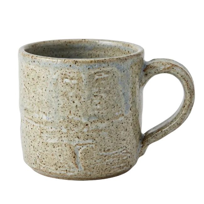 Ceramic coffee mug with handle