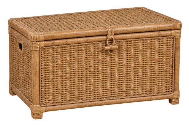 Wicker storage chest with hinged lid